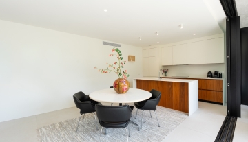 Resa Estates 3 slaapkamers Talamanca te koop sale Ibiza kitchen .jpg